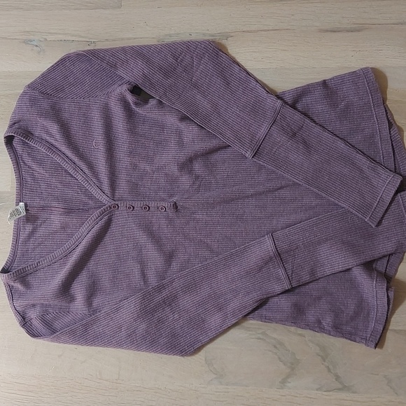 Zyia Long sleeved top - Picture 1 of 4